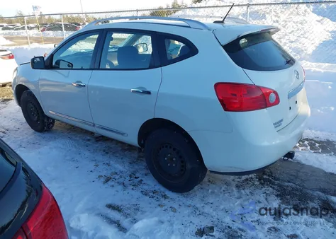 2015 Nissan Rogue Select S z USA, uszkodzony, nr VIN JN8AS5MT8FW158516